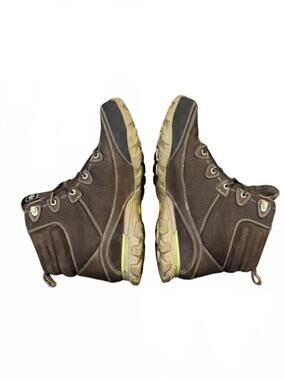 NEW AHNU women’s sugarpine boot in green